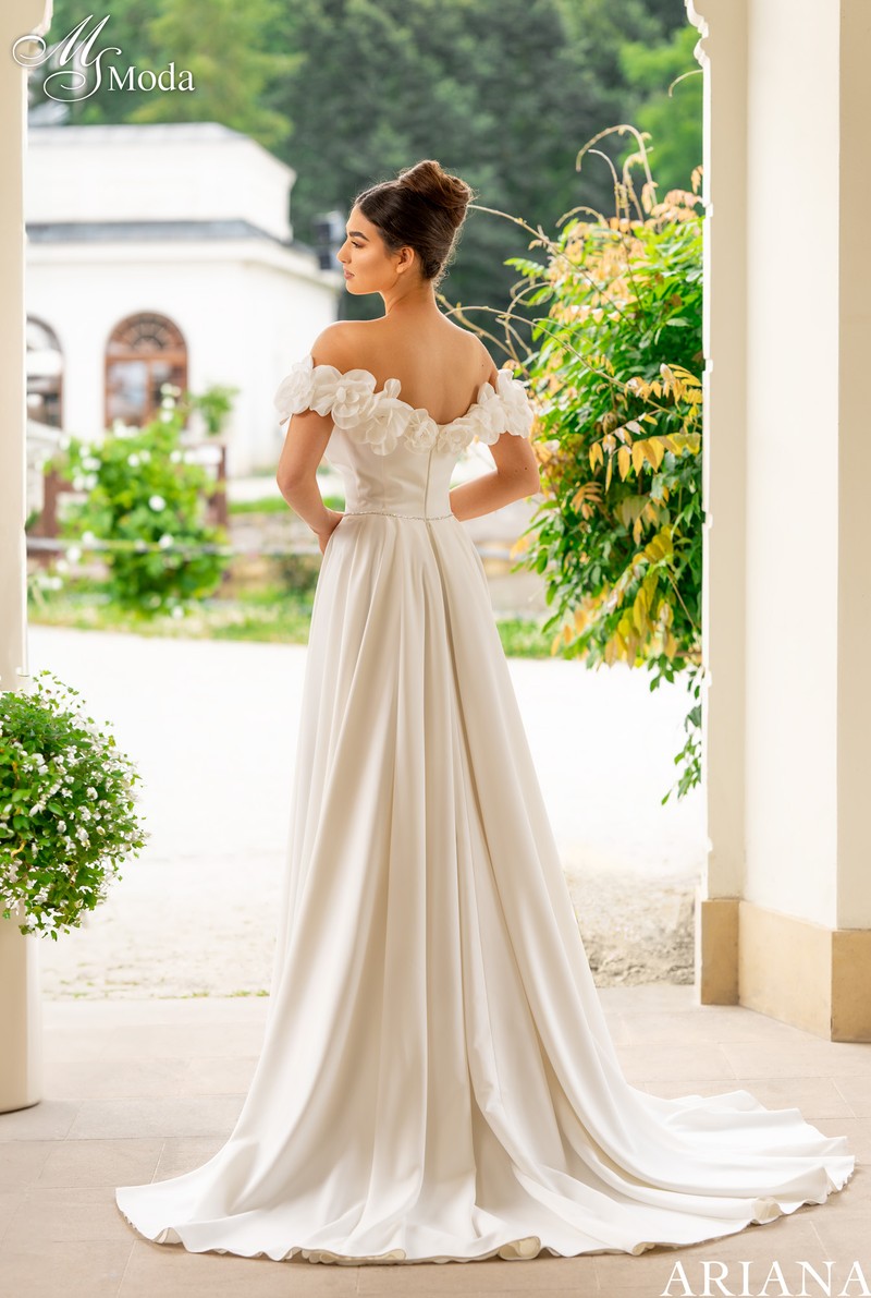 Suknia slubna ARIANA - 2025