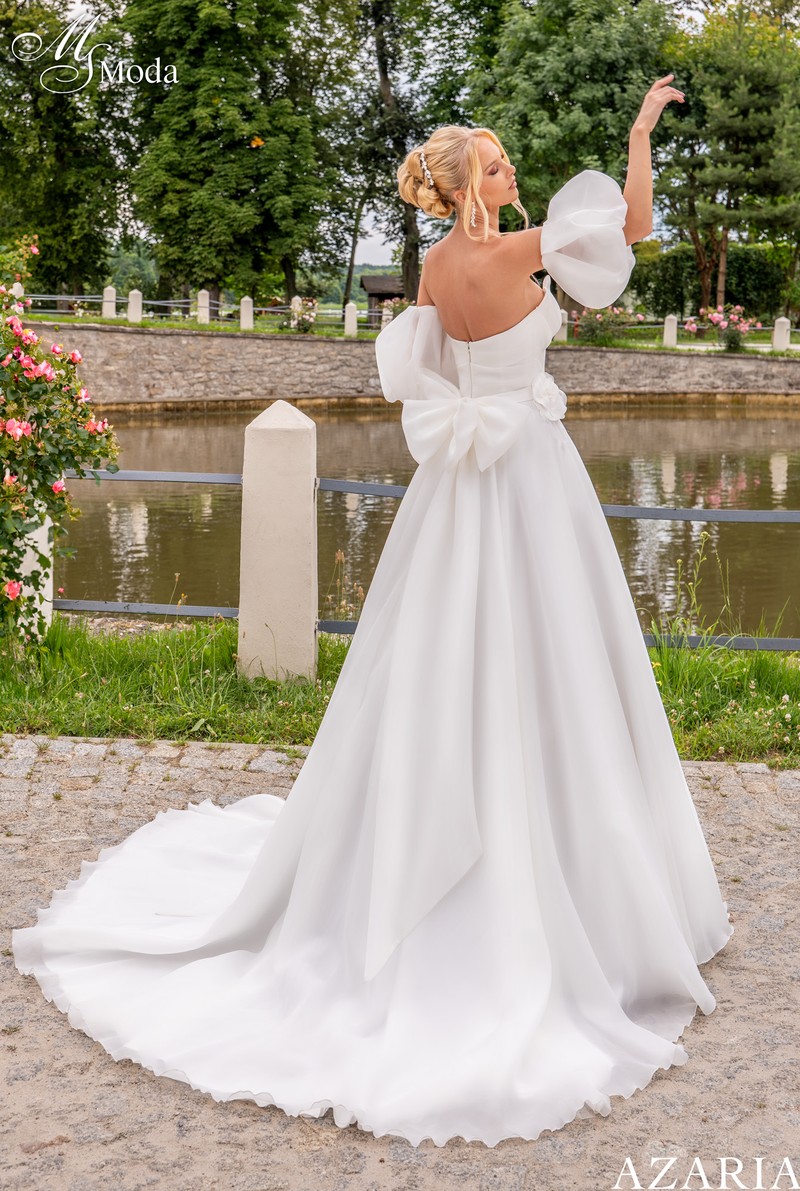 Suknia slubna AZARIA - 2025