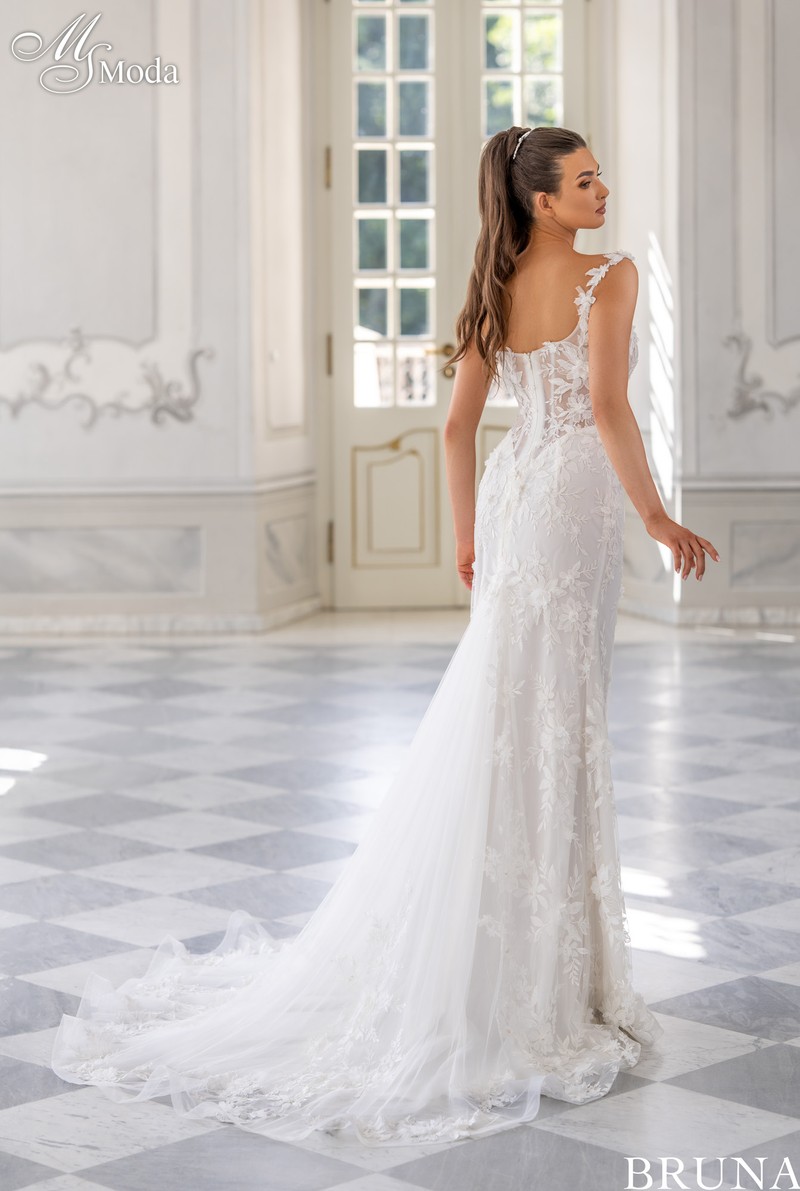 Suknia slubna BRUNA - 2025