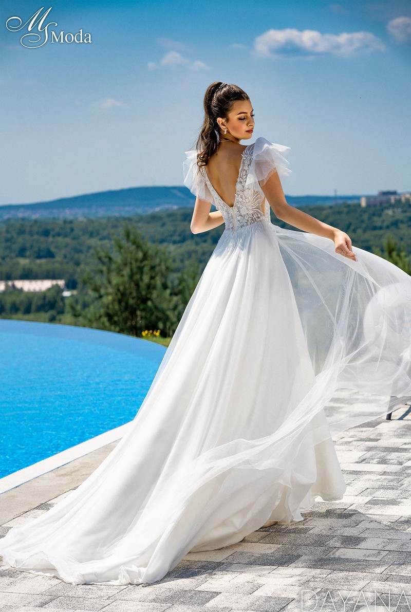 Suknia slubna DAYANA - 2023