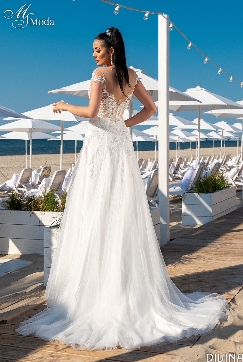Suknia slubna DIVINA - 2024