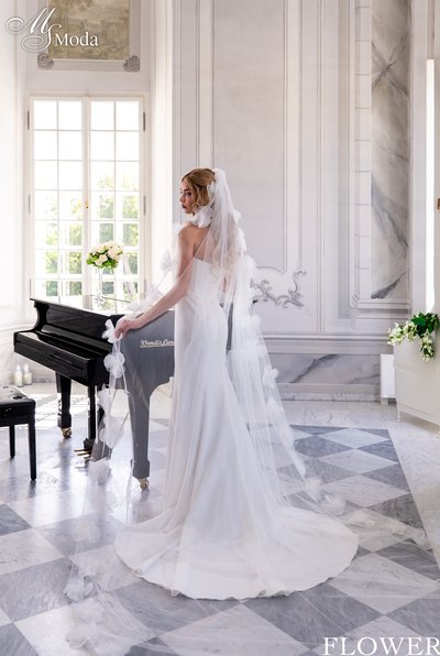 Suknia slubna FLOWER - 2025