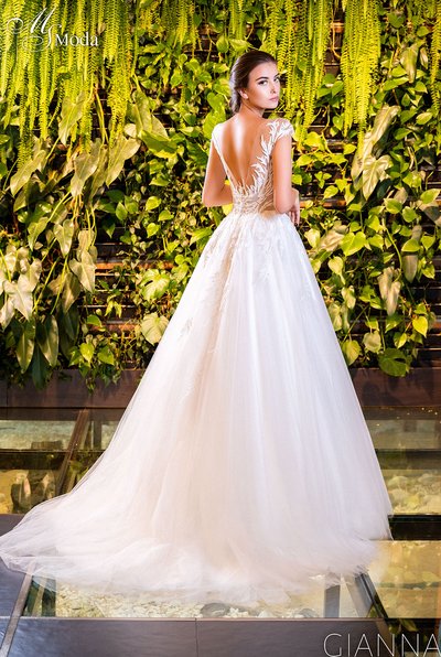 Suknia slubna GIANNA - 2023