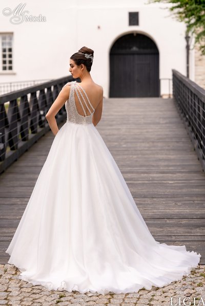 Suknia slubna LIGIA - 2025