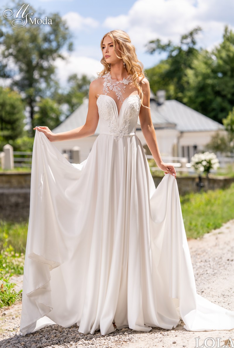 Suknia slubna LOLA - 2025