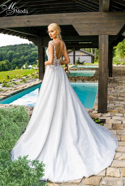 Suknia slubna LUCRECE - 2023