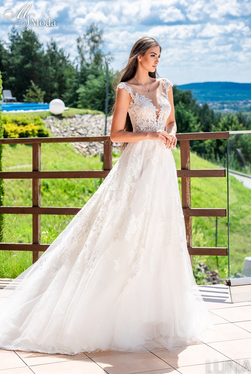 Suknia slubna LUNA - 2023