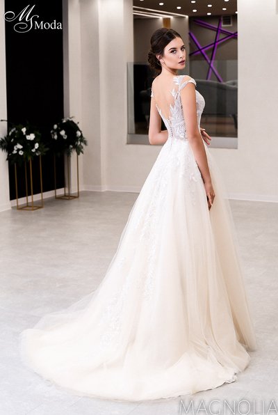 Suknia slubna MAGNOLIA - 2023