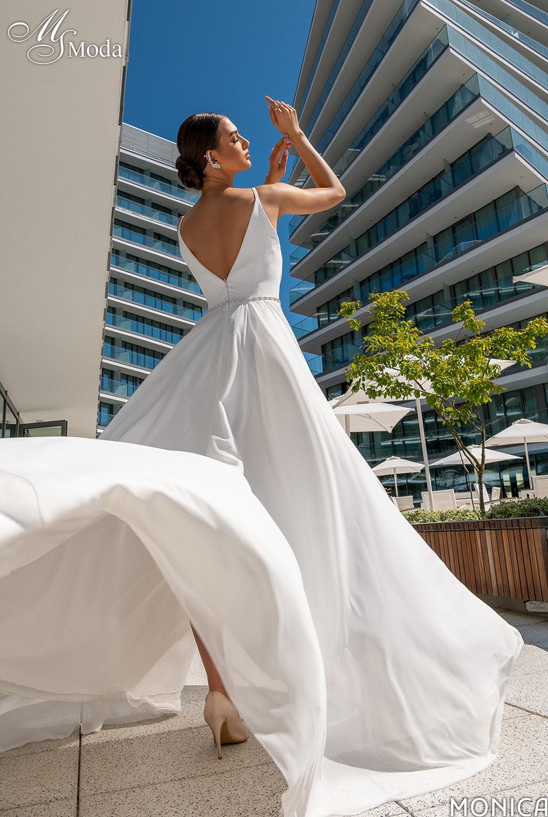 Suknia slubna MONICA - 2024