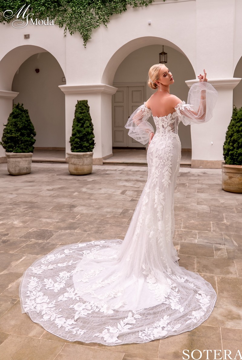 Suknia slubna SOTERA - 2025