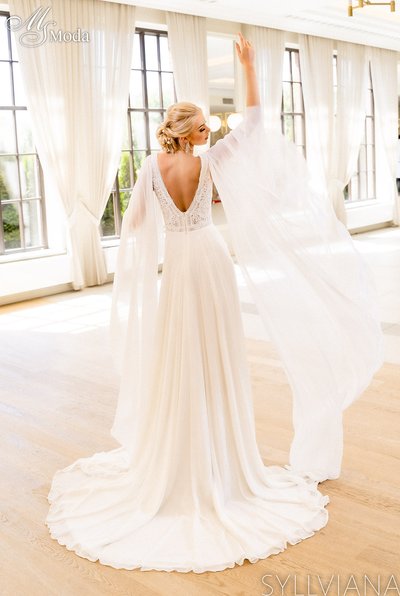 Suknia slubna SYLLVIANA - 2023