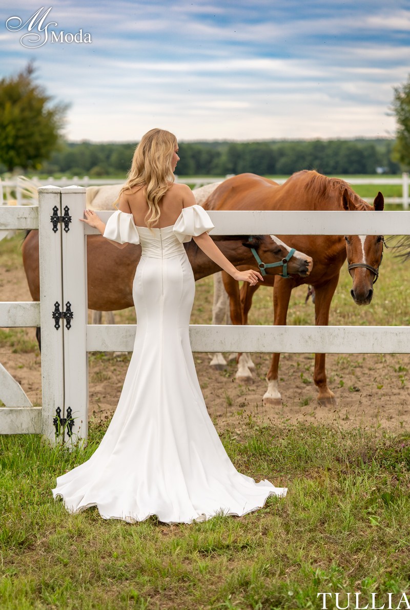 Suknia slubna TULLIA - 2025